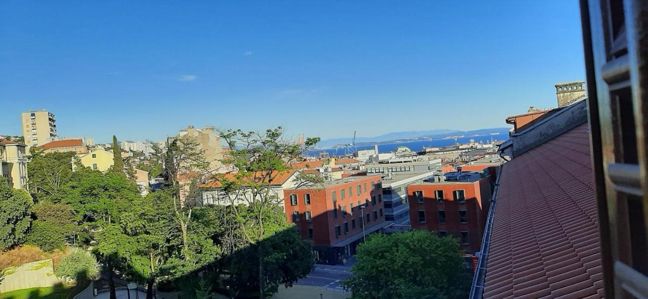 Apartment Pomerio Rijeka Ngoại thất bức ảnh